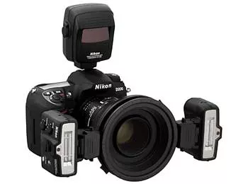 Nikon R1C1, DEMOWARE